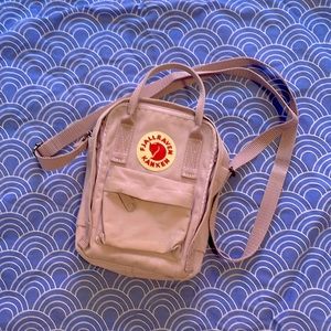 Fjallraven Kanken Sling Bag in Pastel Lavender